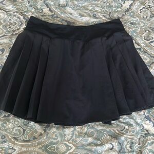 Lululemon tennis size 6 black